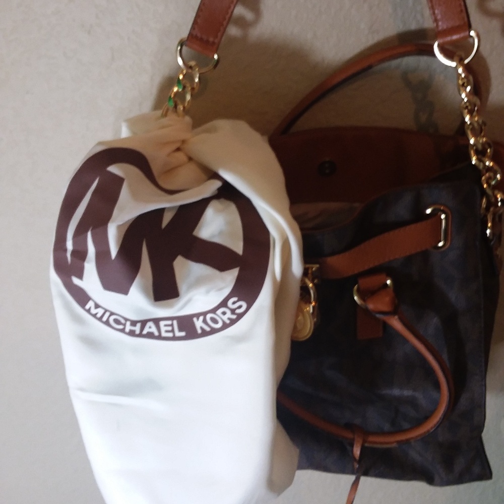 Michael Kors Hamilton Traveler's Satchel w/Wallet